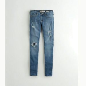 Classic Stretch Low-Rise Super Skinny Jeans